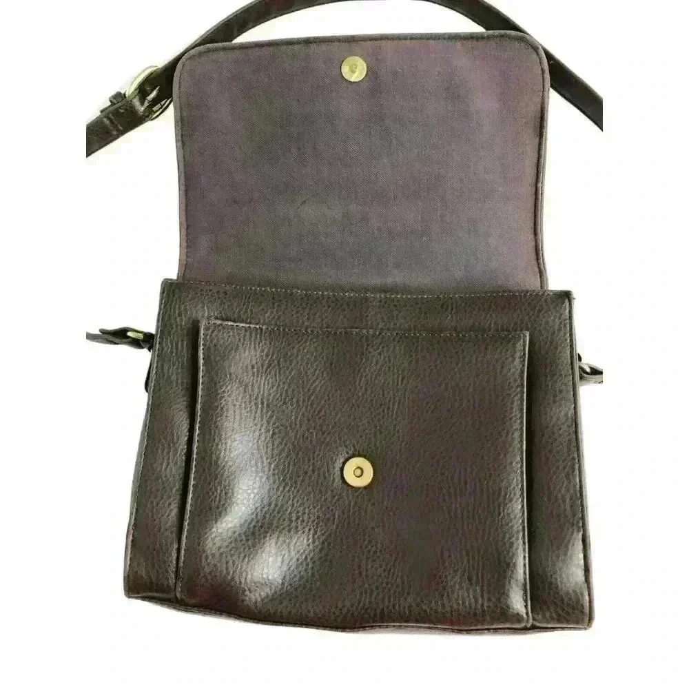 Relic crossbody leather purse brown flap snap close arch charm pebbled - Picture 6 of 13